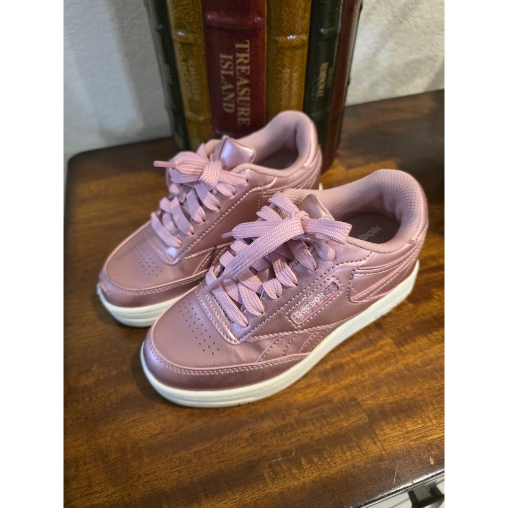Reebok Heely's Club C Girls Metallic Rose Gold Sneakers Size 2